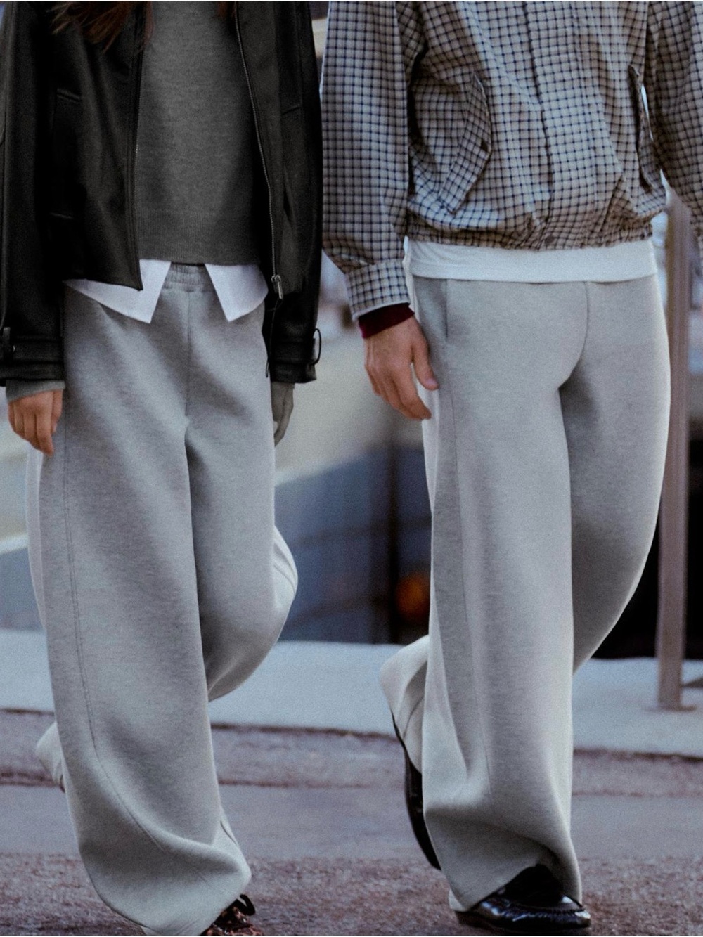 Unisex Wide-Leg Sweatpants in Light Gray - Casual Comfort